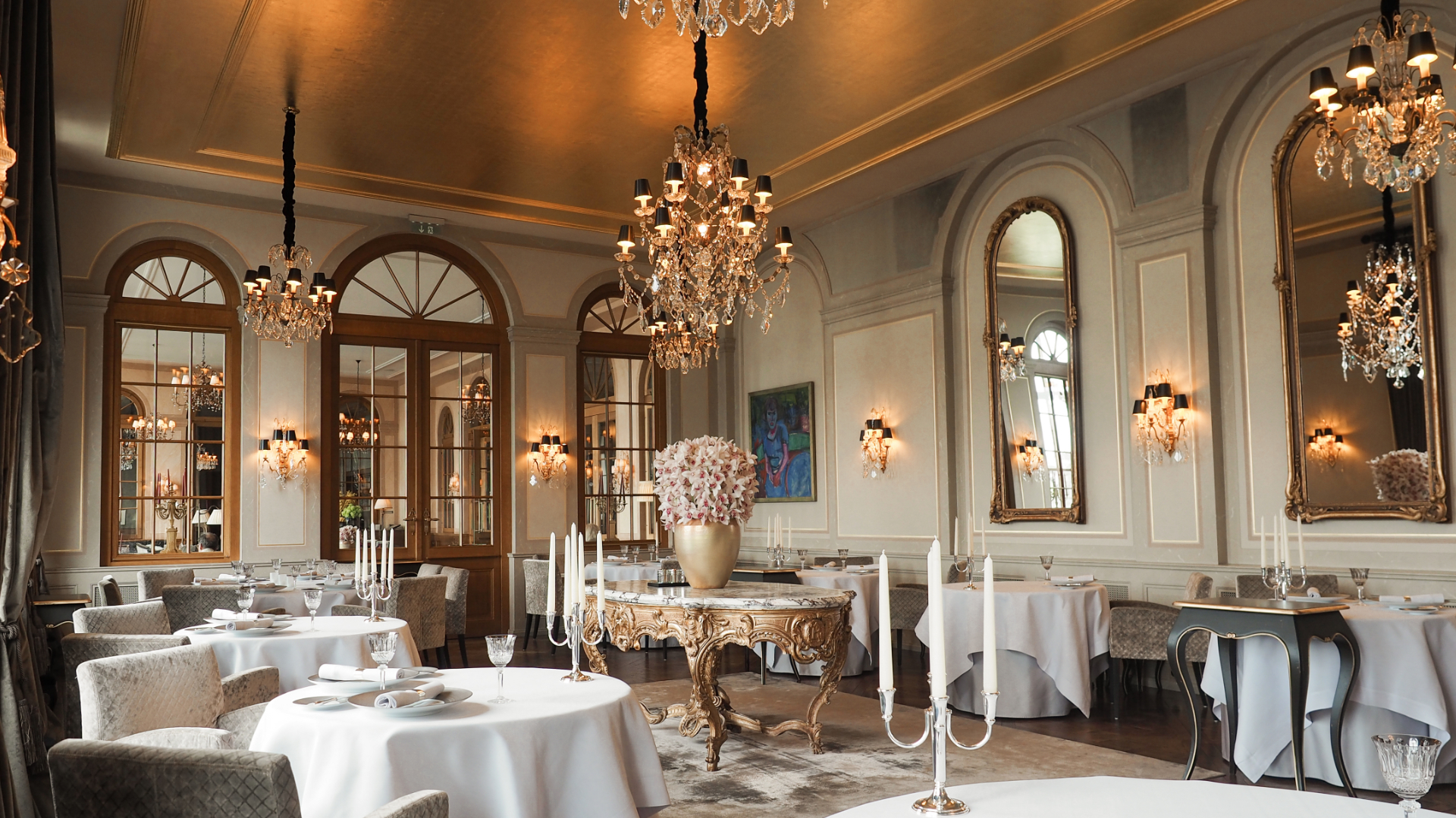 Preview image: Cheval Blanc by Peter Knogl